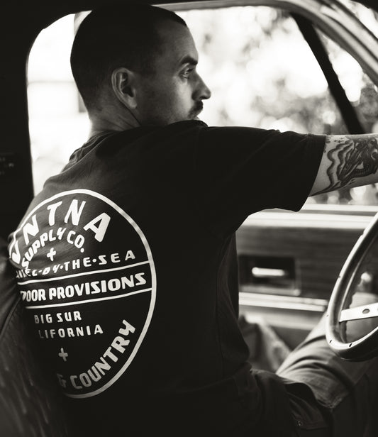 Badge Logo Tee Black