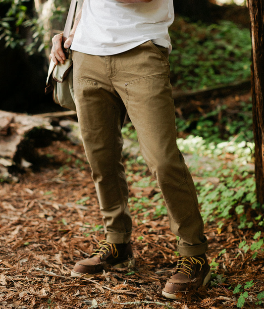 Men’s Draftsman Pant in salt washed Tobacco, featuring a 100% cotton double-front design with copper rivets and a straight-leg silhouette for rugged outdoor use.